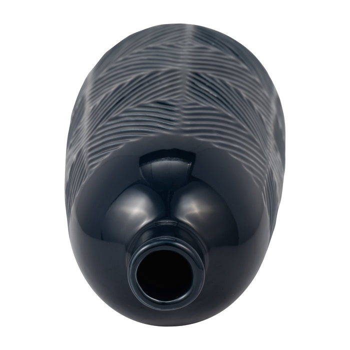cer-14-textured-lines-vase-navy-5