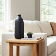 cer-16-plaid-textured-vase-black-12
