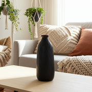 cer-16-plaid-textured-vase-black-13