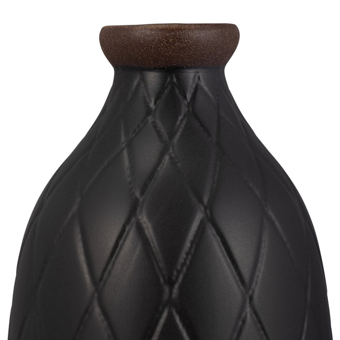 cer-16-plaid-textured-vase-black-4