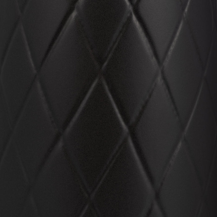 cer-16-plaid-textured-vase-black-5