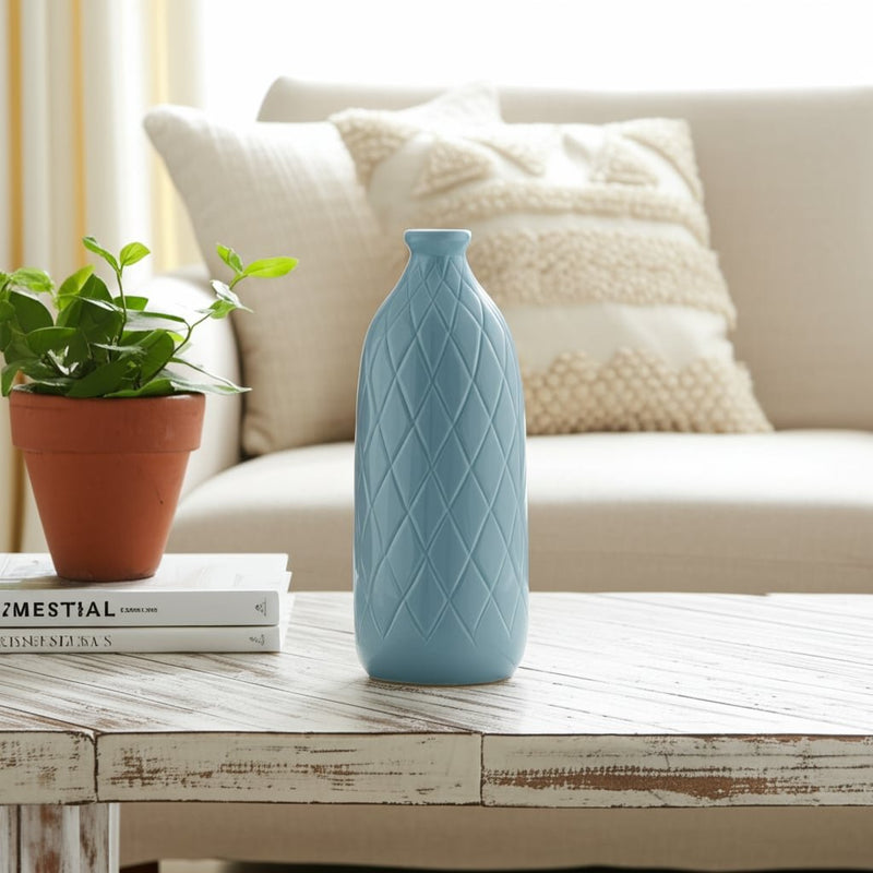 cer-16-plaid-textured-vase-cameo-blue-14