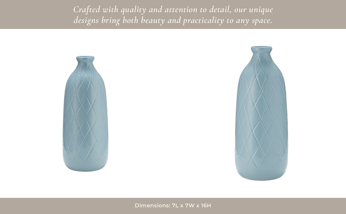 cer-16-plaid-textured-vase-cameo-blue-16