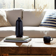 cer-16-textured-lines-vase-navy-12