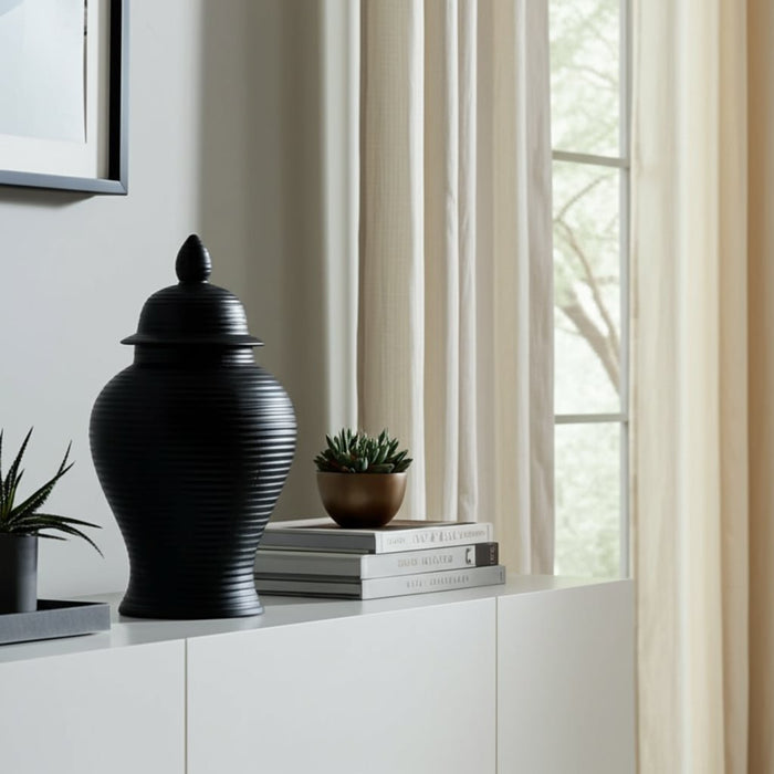 cer-18-ribbed-temple-jar-black-12