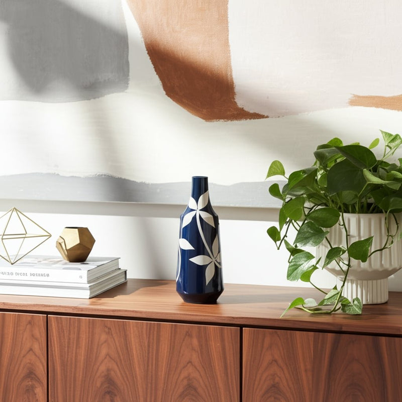 cer-19-leaf-vase-blue-11