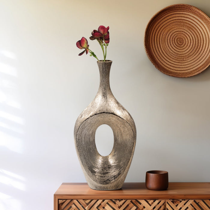 cer-19-scratched-open-cut-vase-champ-10