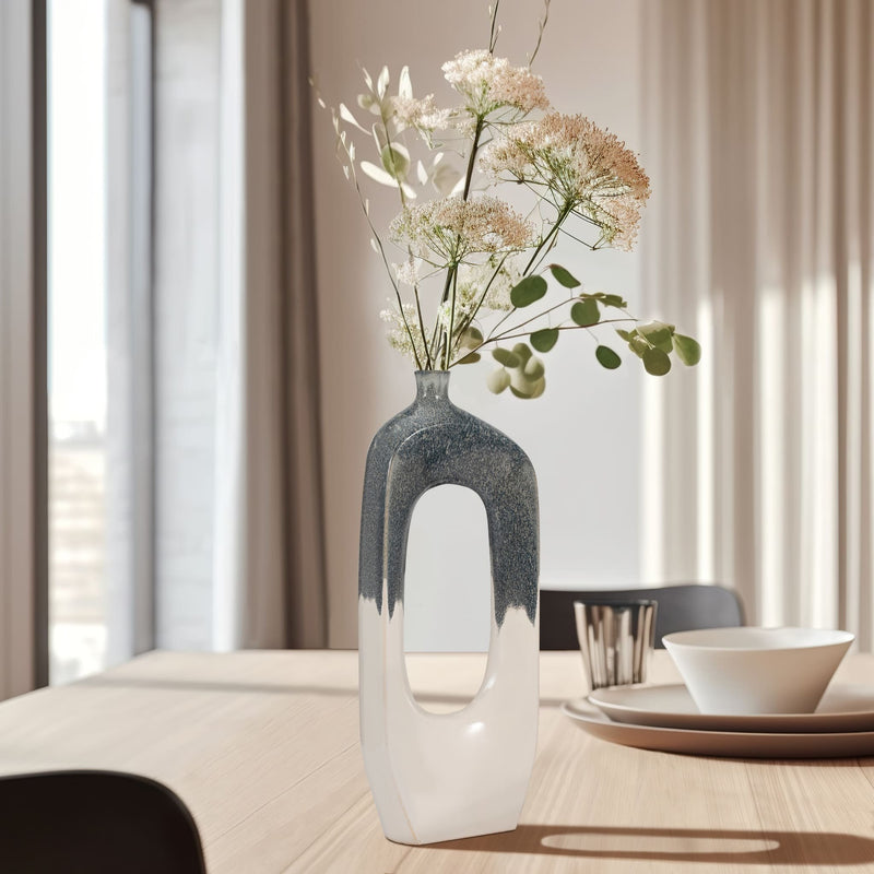 cer-26-curvy-open-cut-out-vase-blue-white-11