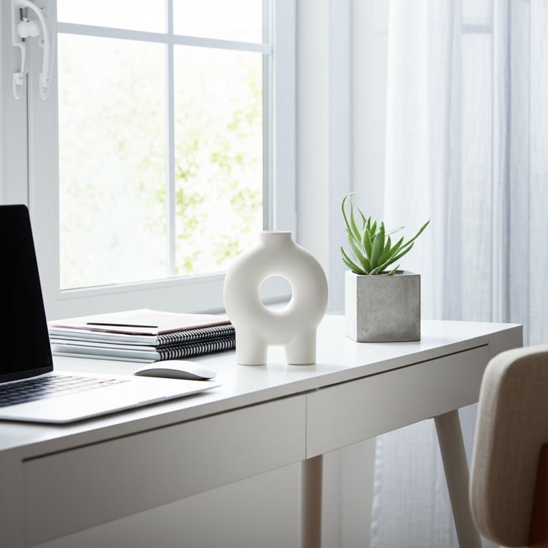 cer-7-donut-footed-vase-white-10