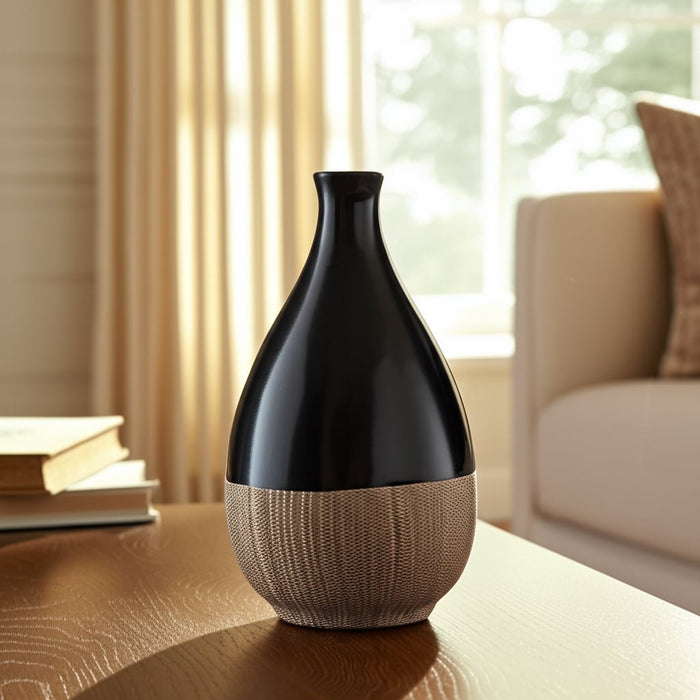 cer-7-h-2-tone-teardrop-vase-creme-blk-11