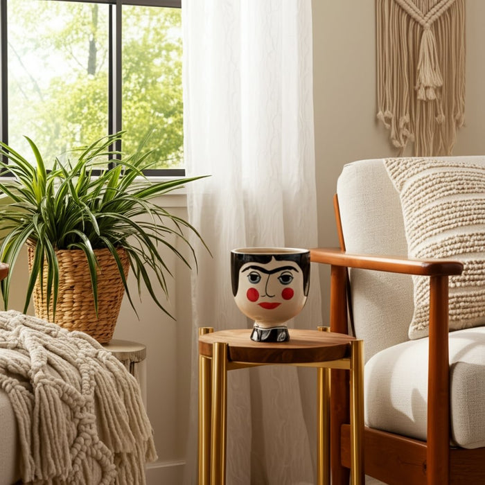 cer-7-h-frida-face-flower-vase-blk-wht-11