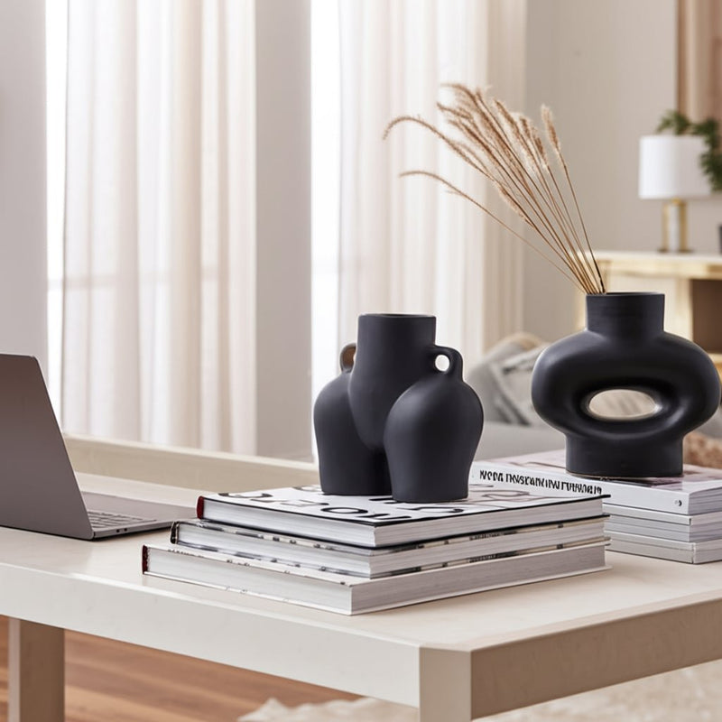 cer-7-half-body-vase-black-11
