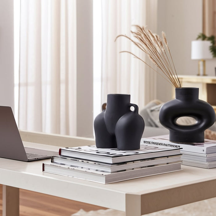 cer-7-half-body-vase-black-11