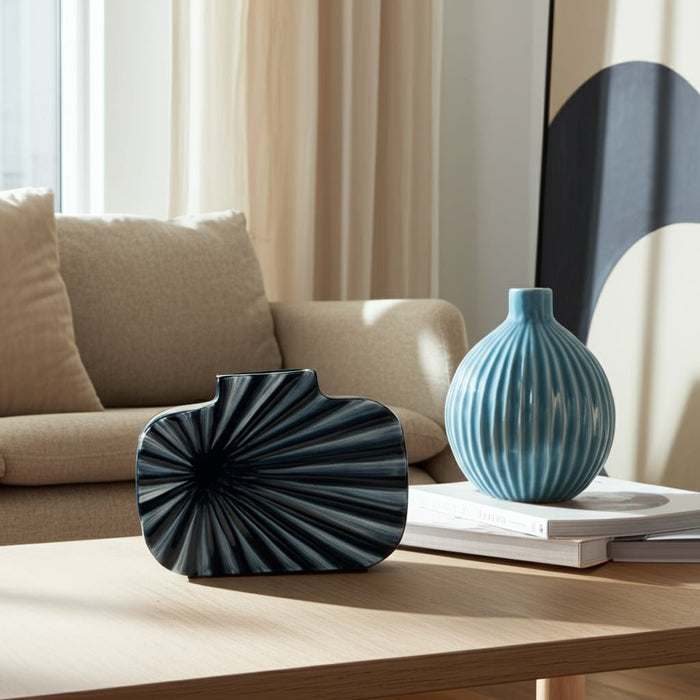 cer-8-h-textured-vase-nvy-blue-cream-11