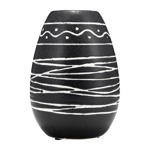 cer-8-h-tribal-vase-black-white-1