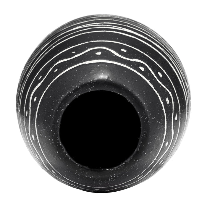 cer-8-h-tribal-vase-black-white-5