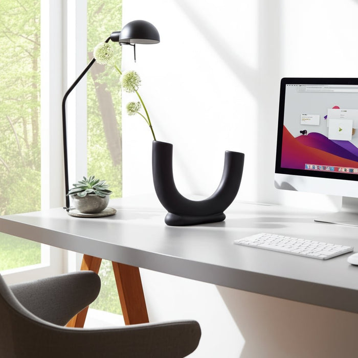 cer-8-h-u-shaped-vase-w-base-black-12