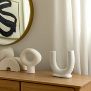 cer-8-h-u-shaped-vase-w-base-white-11