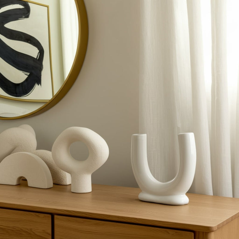 cer-8-h-u-shaped-vase-w-base-white-11
