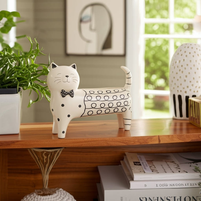 cer-8-swirls-cat-white-14