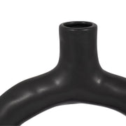 cer-8-textured-wide-cut-out-vase-black-4