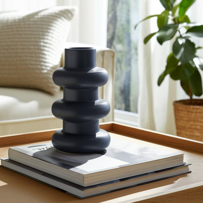 cer-8-three-ribbed-vase-navy-12