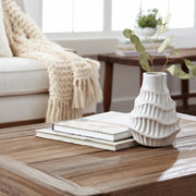 cer-8-wavy-vase-white-12