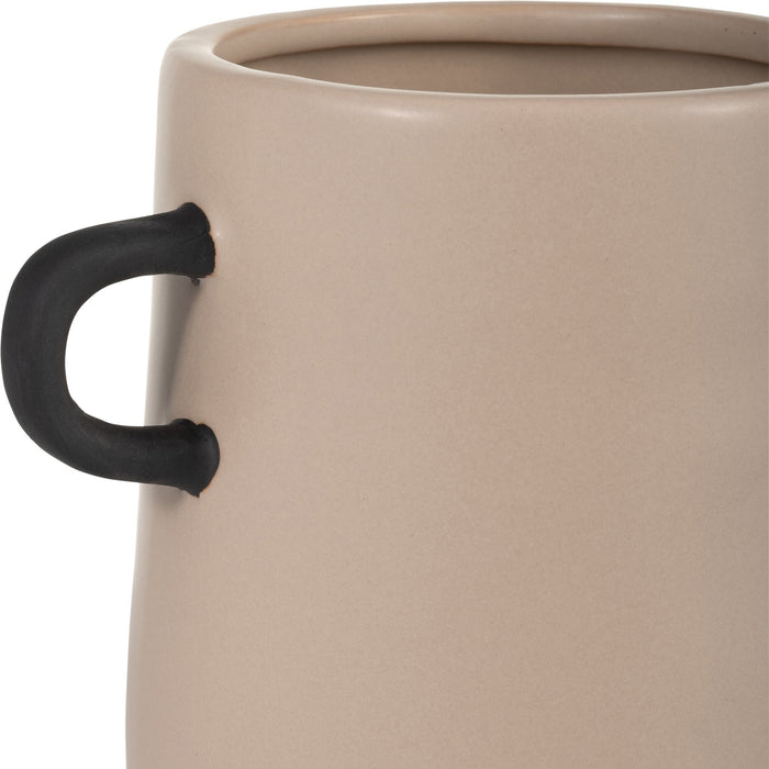 cer-9-h-eared-vase-irish-cream-6