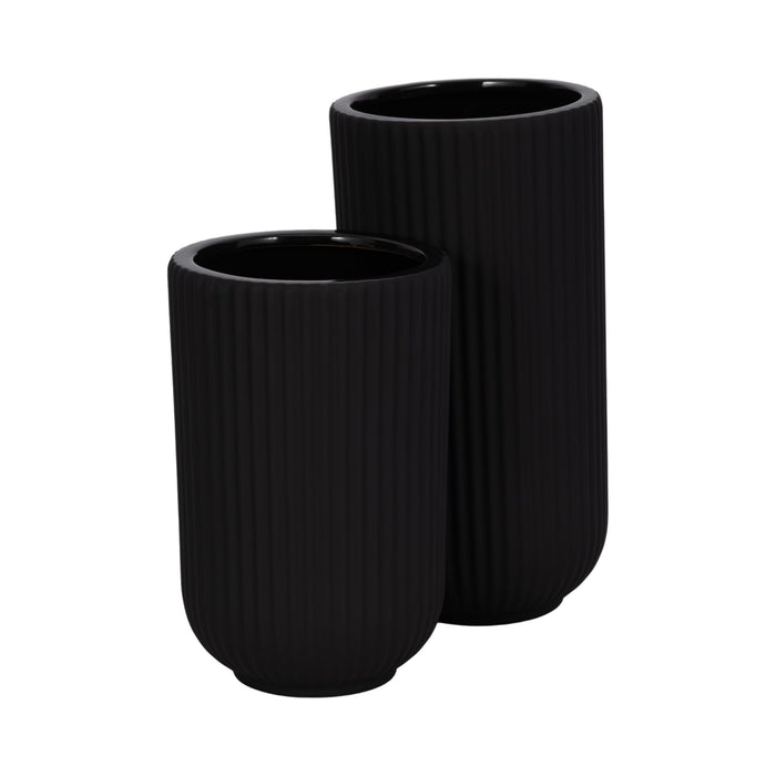 cer-9-h-ridged-vase-black-7