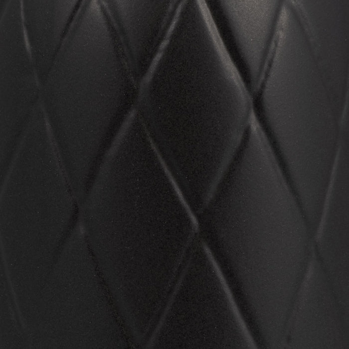 cer-9-plaid-textured-vase-black-5