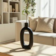 cer-9-textured-cut-out-vase-black-13