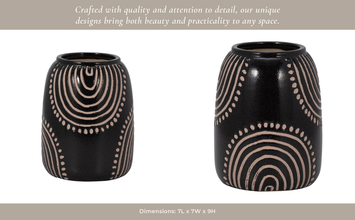 cer-9-tribal-arch-vase-black-tan-12