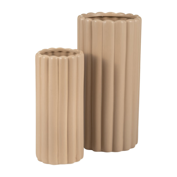 cer-s-2-10-13-h-ribbed-vases-irish-cream-4