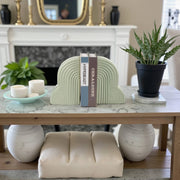 cer-s-2-13x10-arches-bookends-cucumber-11