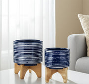 cer-s-2-5-8-planter-on-stand-blue-11