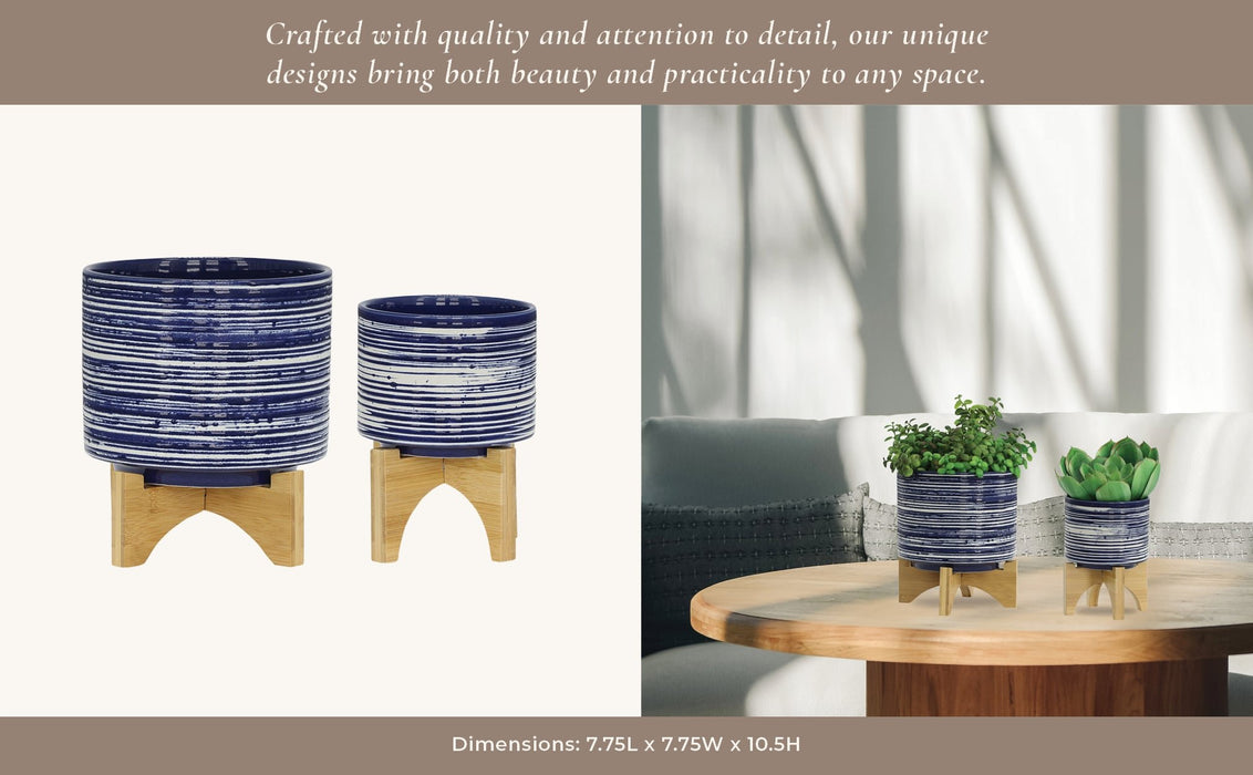 cer-s-2-5-8-planter-on-stand-blue-13