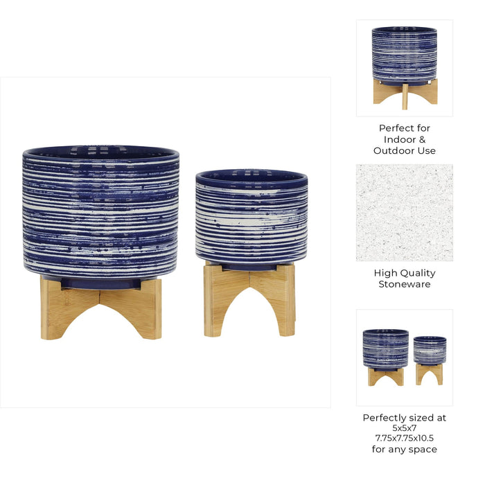 cer-s-2-5-8-planter-on-stand-blue-9