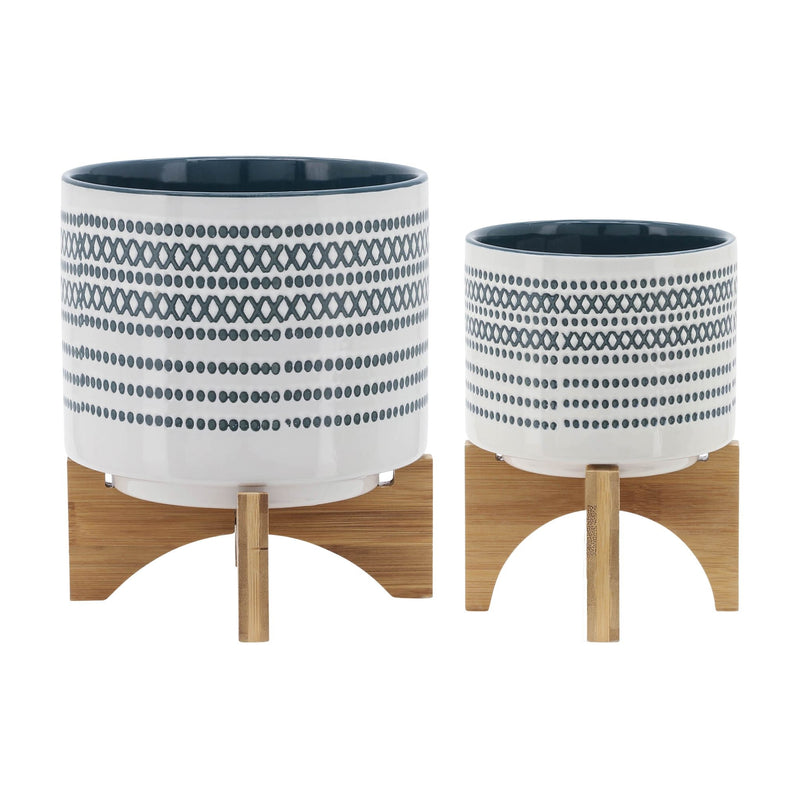 cer-s-2-5-8-planter-on-standw-dots-blue-2
