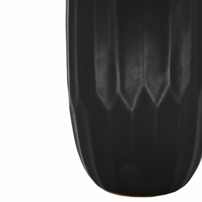 ceramic-14-vase-black-4