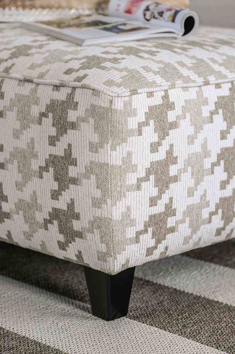 christine-ottoman-4