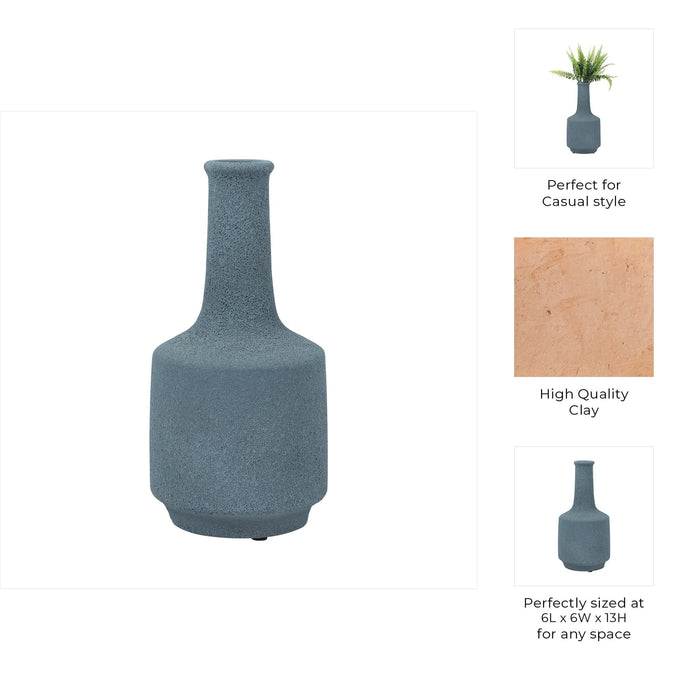 clay-13-volcanic-texture-vase-blue-9
