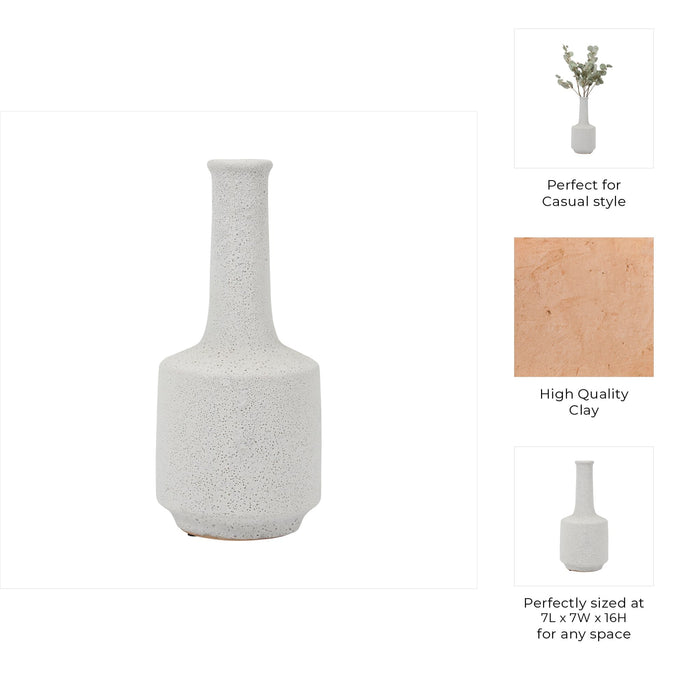 clay-16-volcanic-texture-vase-white-8