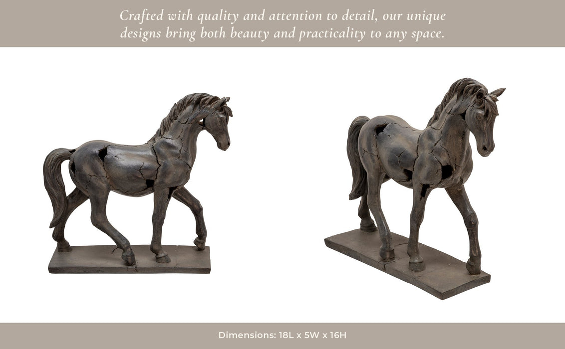 cracked-horse-sculpture-10