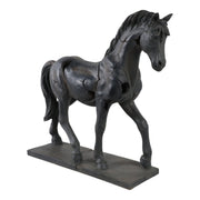cracked-horse-sculpture-2