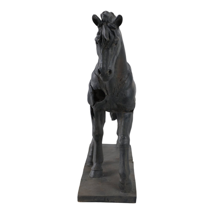 cracked-horse-sculpture-3