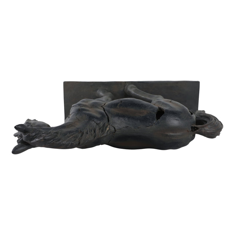 cracked-horse-sculpture-6