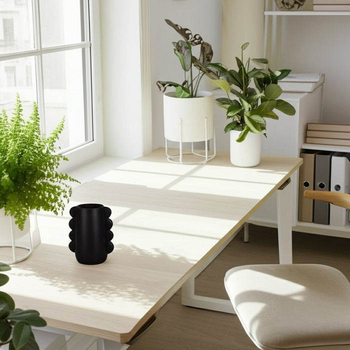 dol-7-eared-vase-black-11