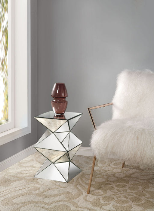 dominic-mirrored-pedestal-stand-1