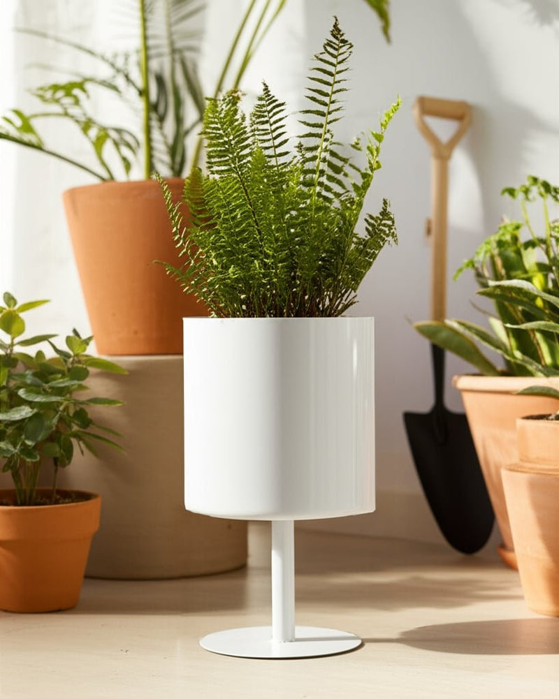 ec-metal-6-flat-round-base-planter-white-8