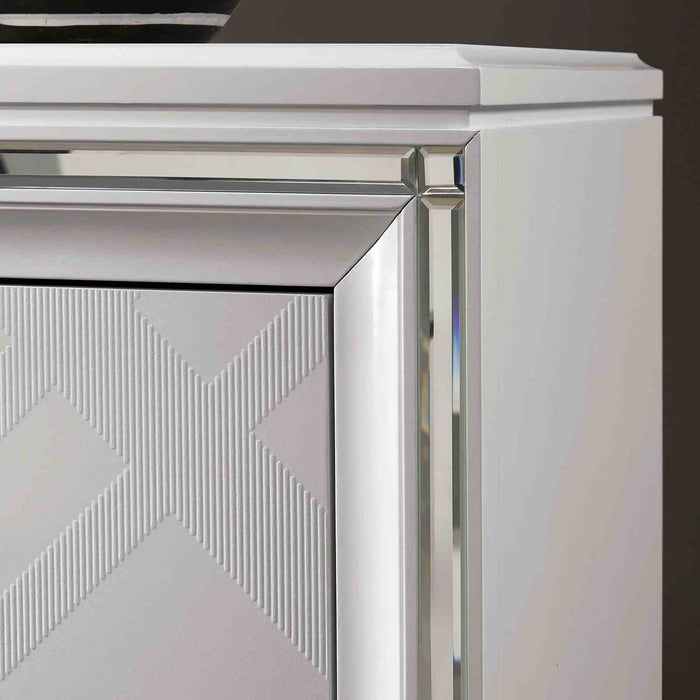 emmeline-nightstand-w-usb-white-3